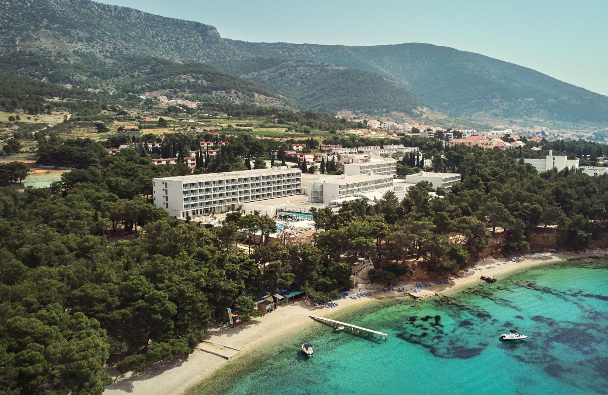 Bluesun Hotel Elaphusa Bol Esterno foto